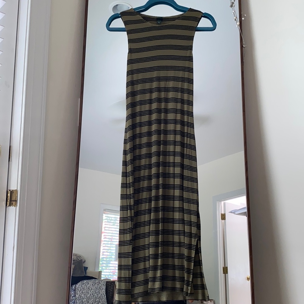 Midi length fitted dress